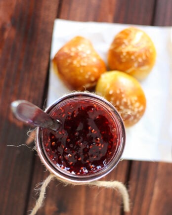 Gouda Stuffed Pretzel Bites + Raspberry Pepper Jam -- taking your favorite snack to a gourmet level!