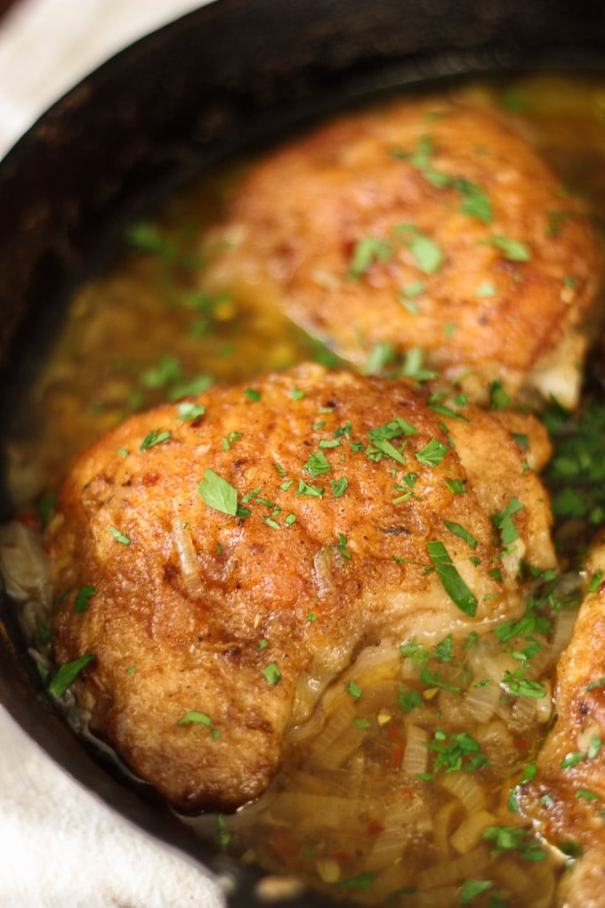 Skillet Chicken with Garlic, Shallot, and Wine Sauce is an incredibly easy and comforting dish, full of flavor and perfect for family dinners or a friends get-together. 