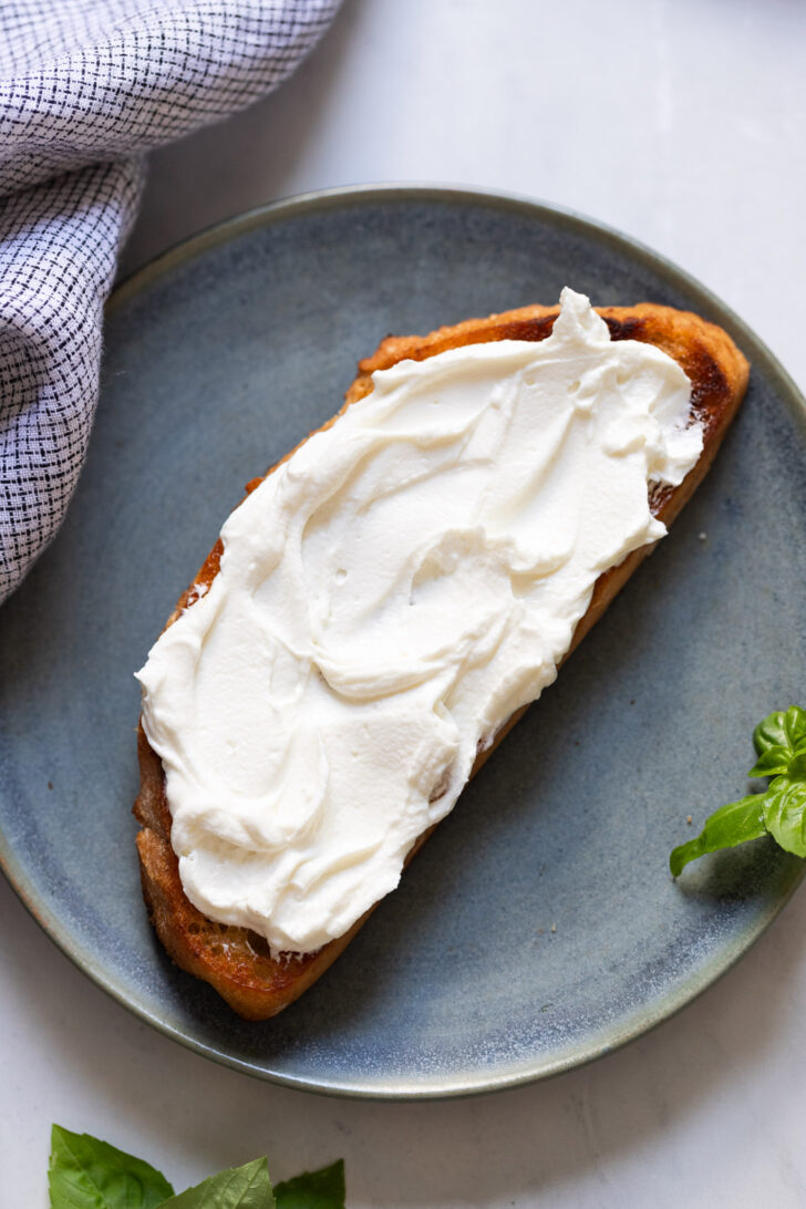 Toast with goat cheese.