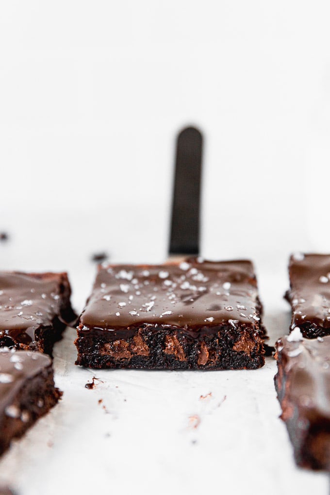 mocha brownies with espresso ganache and serving utensil