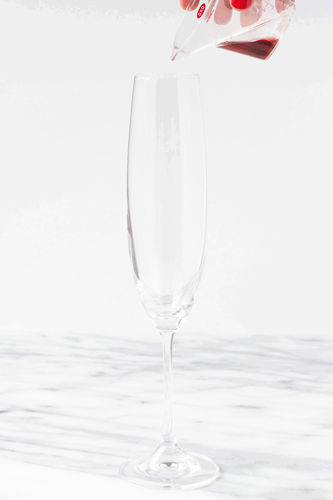 Chambord Berry Champagne - A light Champagne cocktail that leave you feeling extra special and jazz up brunch, bridal showers, and Mother's Day celebrations alike!