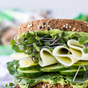 Super Green Sandwich - a healthy, quick, nutritious lunch perfect for busy weekdays! | Fork in the Kitchen