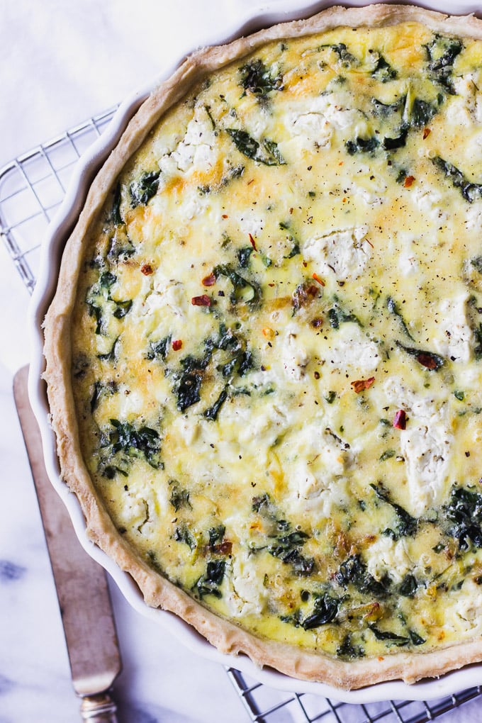 Kale, Shallot, Goat Cheese Quiche - a simple, elegant quiche, perfect for brunch! | Fork in the Kitchen #recipe #brunch #easyrecipe
