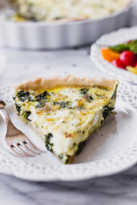 Kale, Shallot, Goat Cheese Quiche - a simple, elegant quiche, perfect for brunch! | Fork in the Kitchen #recipe #brunch #easyrecipe