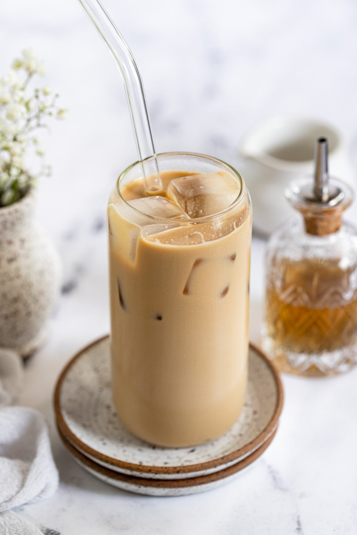 How to Make an Iced Vanilla Latte (5 Minutes!) - Fork in the Kitchen