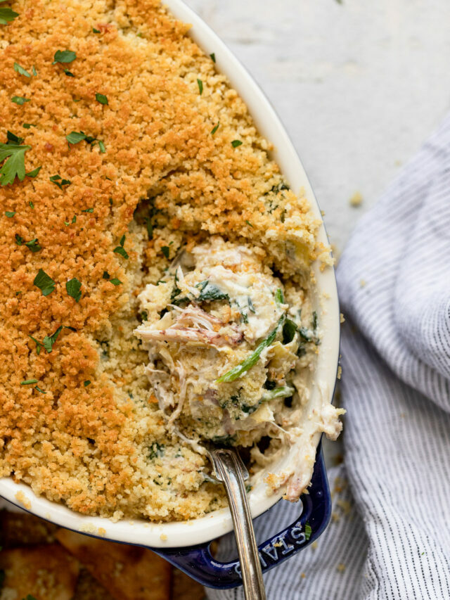 Share a Crowd Pleasing Hot Crab Spinach Artichoke Dip this Holiday!